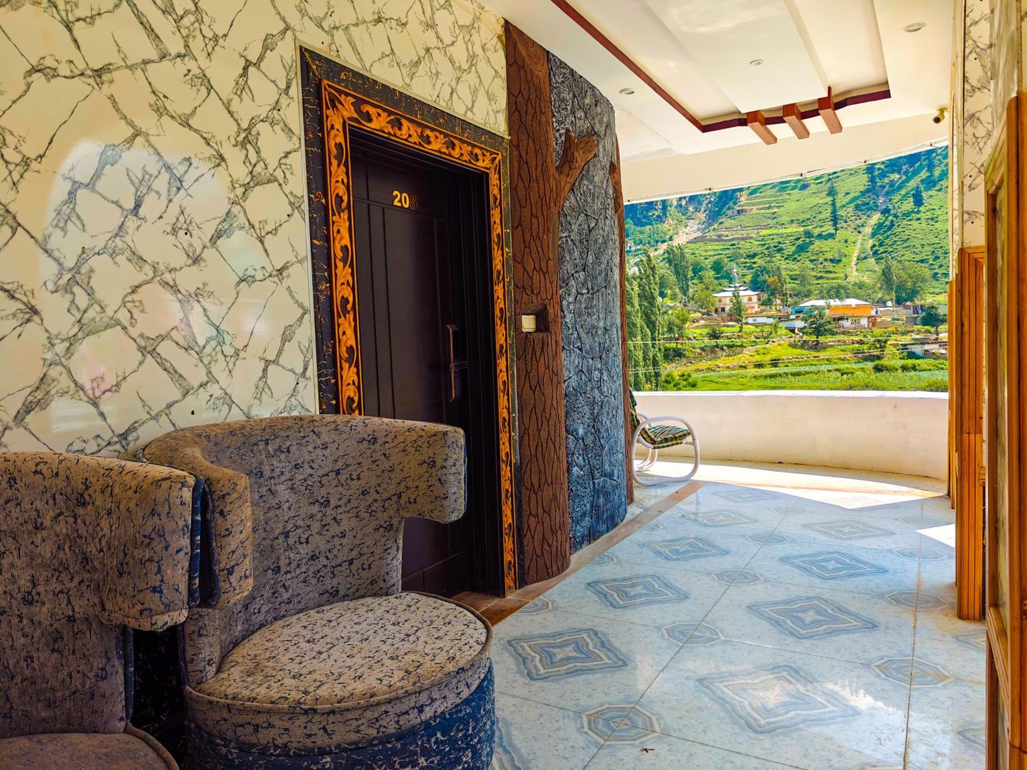 White Forest Hotel Kalam Exterior foto